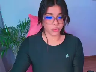 Ashleey18's Live Sex Cam Show