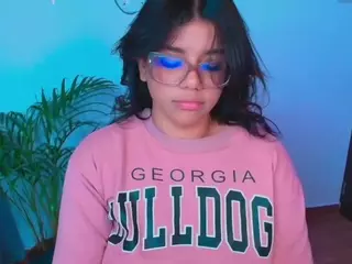 Ashleey18's Live Sex Cam Show