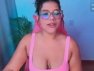 Ashleey18's Live Sex Cam Show