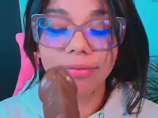 Ashleey18's Live Sex Cam Show