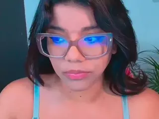 Ashleey18's Live Sex Cam Show