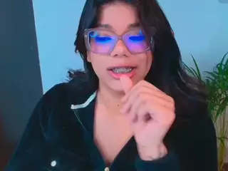 Ashleey18's Live Sex Cam Show