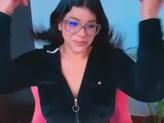 Ashleey18's Live Sex Cam Show