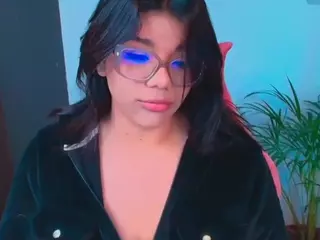 Ashleey18's Live Sex Cam Show