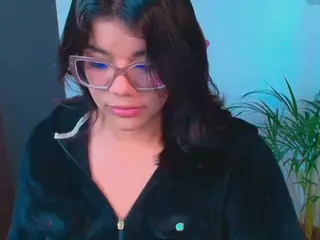 Ashleey18's Live Sex Cam Show