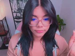 Live cam show with Ashleey18