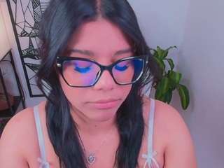 Live cam show with Ashleey18