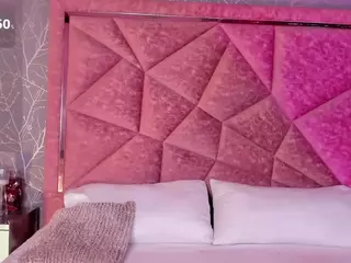 Naomi Prada's Live Sex Cam Show