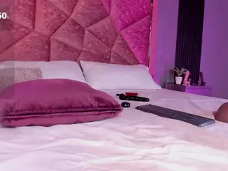 Naomi Prada's Live Sex Cam Show