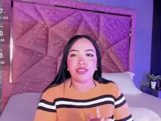 Naomi Prada's Live Sex Cam Show
