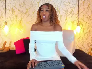 NATALIE-PARKER's Live Sex Cam Show