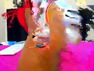 Cutie-bootie's Live Sex Cam Show