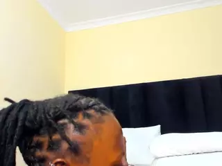 Cutie-bootie's Live Sex Cam Show