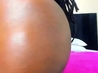 Cutie-bootie's Live Sex Cam Show