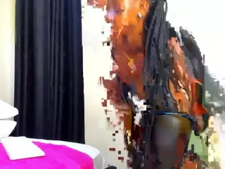 Cutie-bootie's Live Sex Cam Show