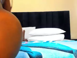 Cutie-bootie's Live Sex Cam Show