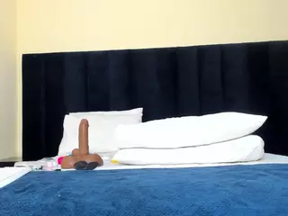 Cutie-bootie's Live Sex Cam Show
