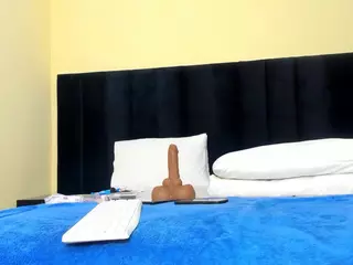 Cutie-bootie's Live Sex Cam Show