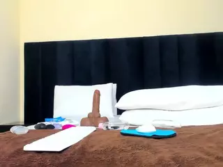 Cutie-bootie's Live Sex Cam Show