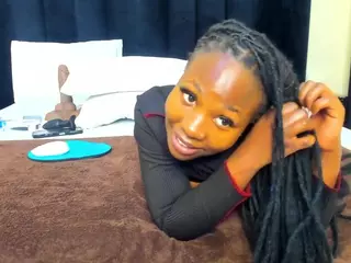 Cutie-bootie's Live Sex Cam Show
