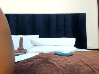 Cutie-bootie's Live Sex Cam Show