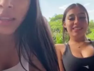 Ale's Live Sex Cam Show