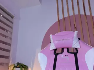 luana-adans's Live Sex Cam Show