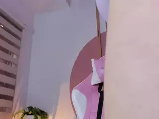luana-adans's Live Sex Cam Show