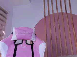 luana-adans's Live Sex Cam Show