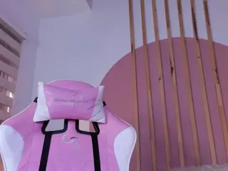 luana-adans's Live Sex Cam Show