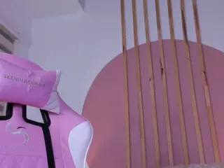 luana-adans's Live Sex Cam Show