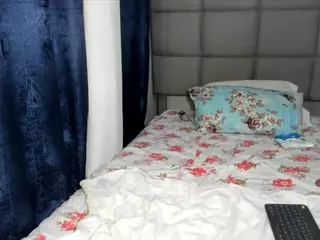 suhailasuu's Live Sex Cam Show