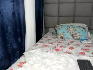 suhailasuu's Live Sex Cam Show