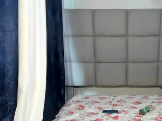 suhailasuu's Live Sex Cam Show