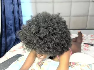 suhailasuu's Live Sex Cam Show