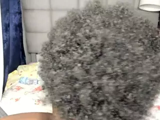 suhailasuu's Live Sex Cam Show