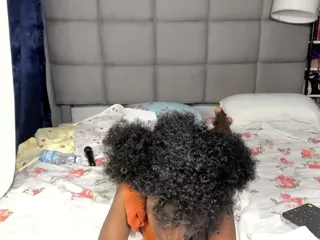 suhailasuu's Live Sex Cam Show