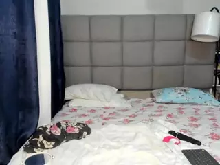 suhailasuu's Live Sex Cam Show