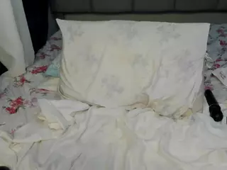 suhailasuu's Live Sex Cam Show
