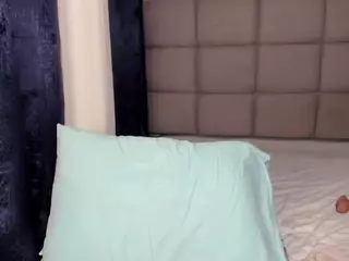 suhailasuu's Live Sex Cam Show