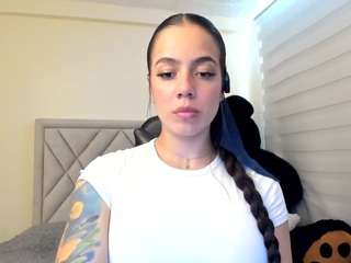 Live cam show with Salome