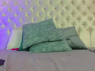 Ely-Maldox's Live Sex Cam Show