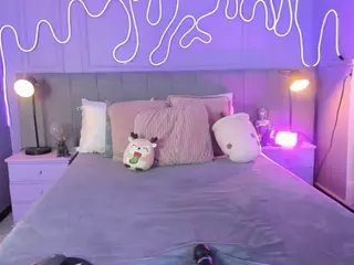 Ely-Maldox's Live Sex Cam Show