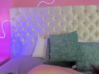 Ely-Maldox's Live Sex Cam Show