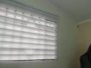 NaughtyKittenm's Live Sex Cam Show