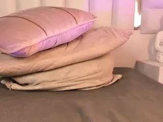 im_tyra's Live Sex Cam Show