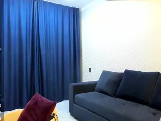 ZoeKlarxxx's Live Sex Cam Show