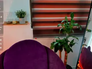 Julieta-cooper's Live Sex Cam Show