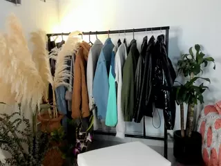 Julieta-cooper's Live Sex Cam Show