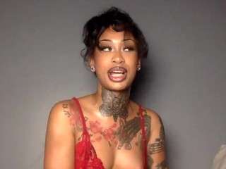 Live cam show with TrinityTeighlour